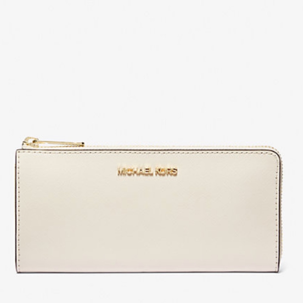 MICHAEL KORS Jet Set Travel Lg Saffiano Leather Quarter-Zip Wallet
Light Cream